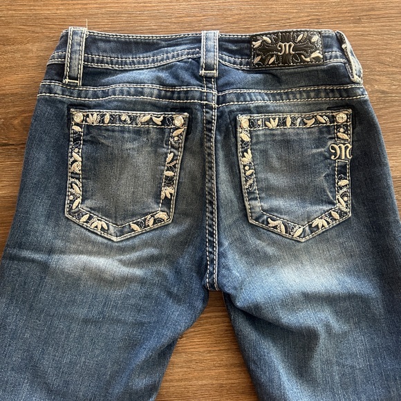 Miss Me Midrise Bootcut Jeans - Picture 4 of 7
